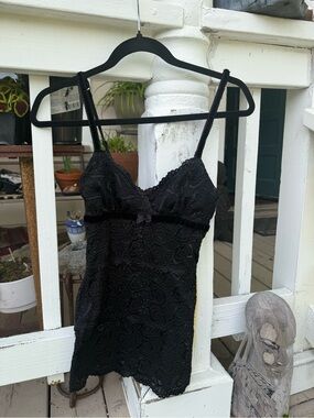 Vintage Bebe Y2K Black Lace Velvet Trim with Bow Camisole Top Cami XS